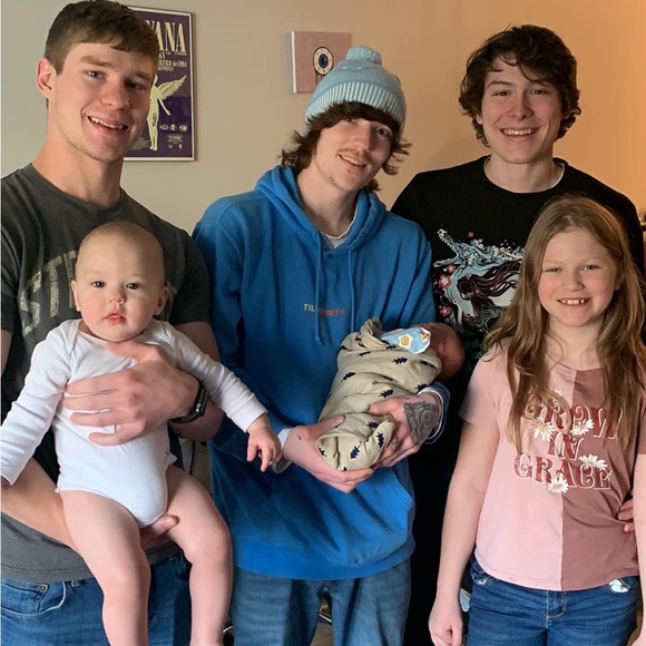 Meet your Posher, Kimberly - Picture 14 of 16